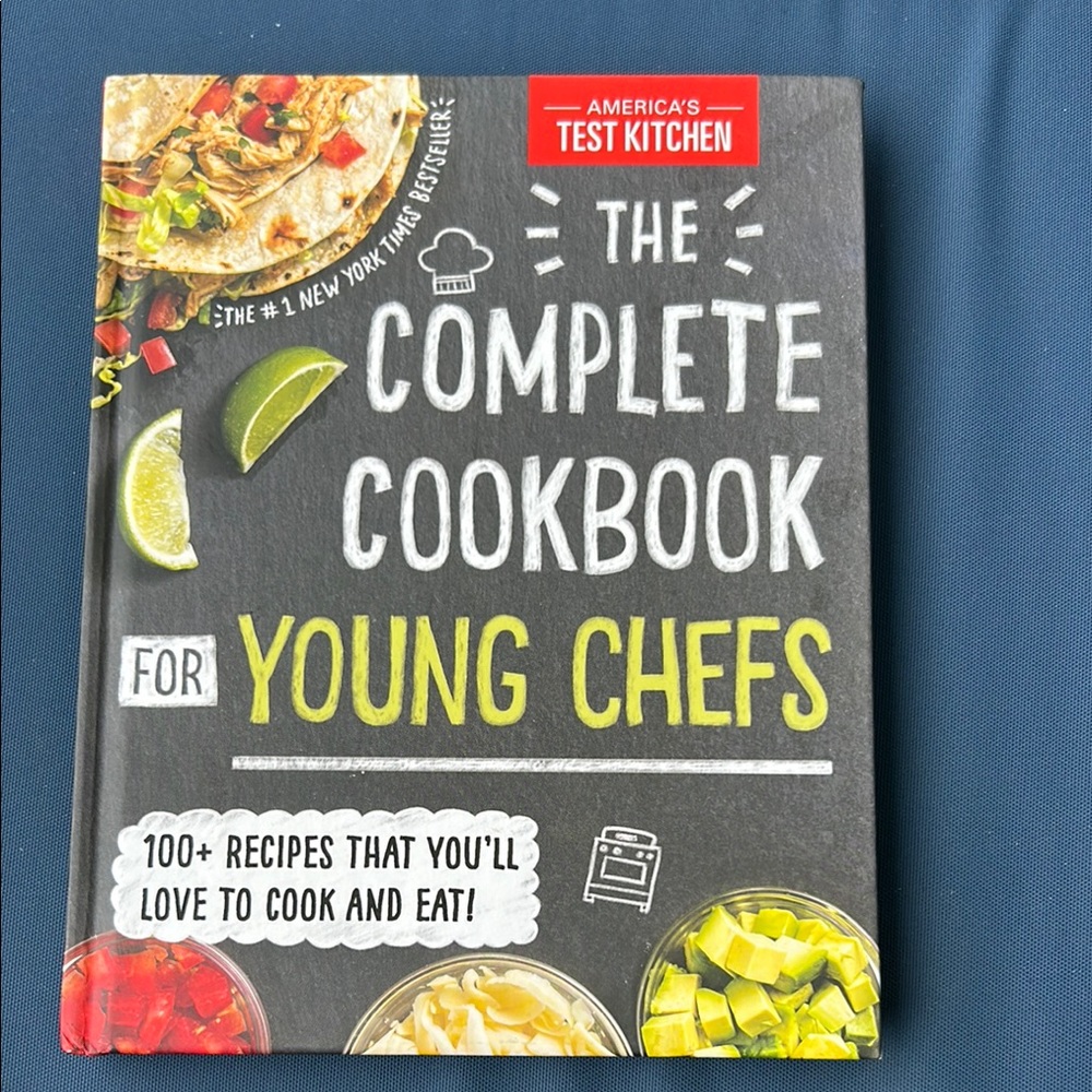 The Complete Cookbook for Young Chefs - Gray